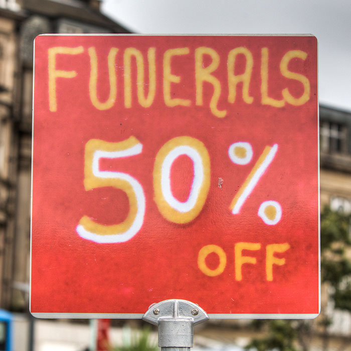 Discount Funeral funny sign